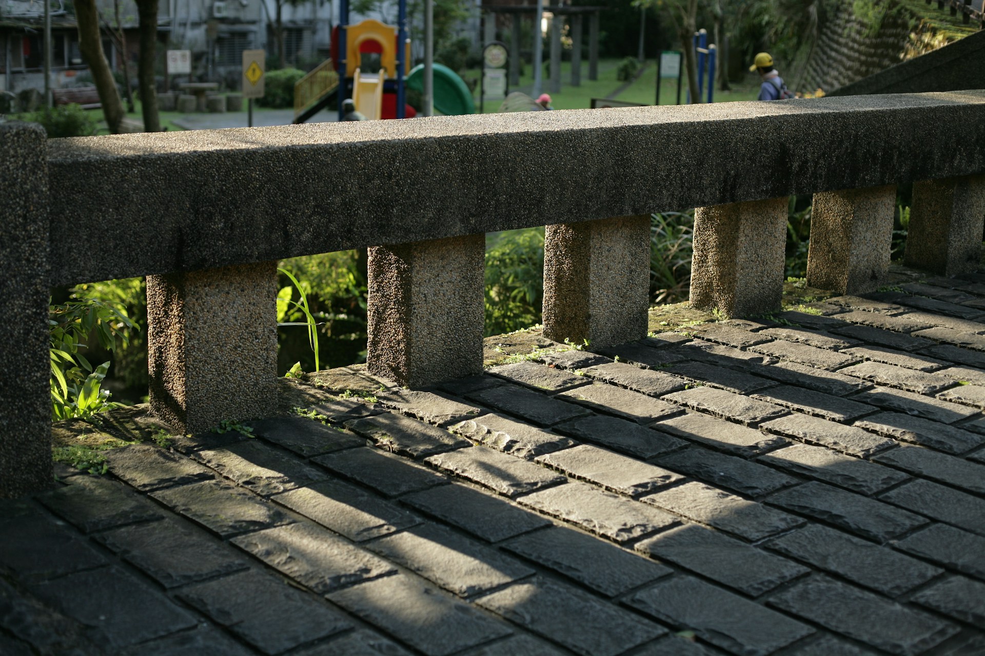 Steps To Fix Crumbling Concrete Blocks