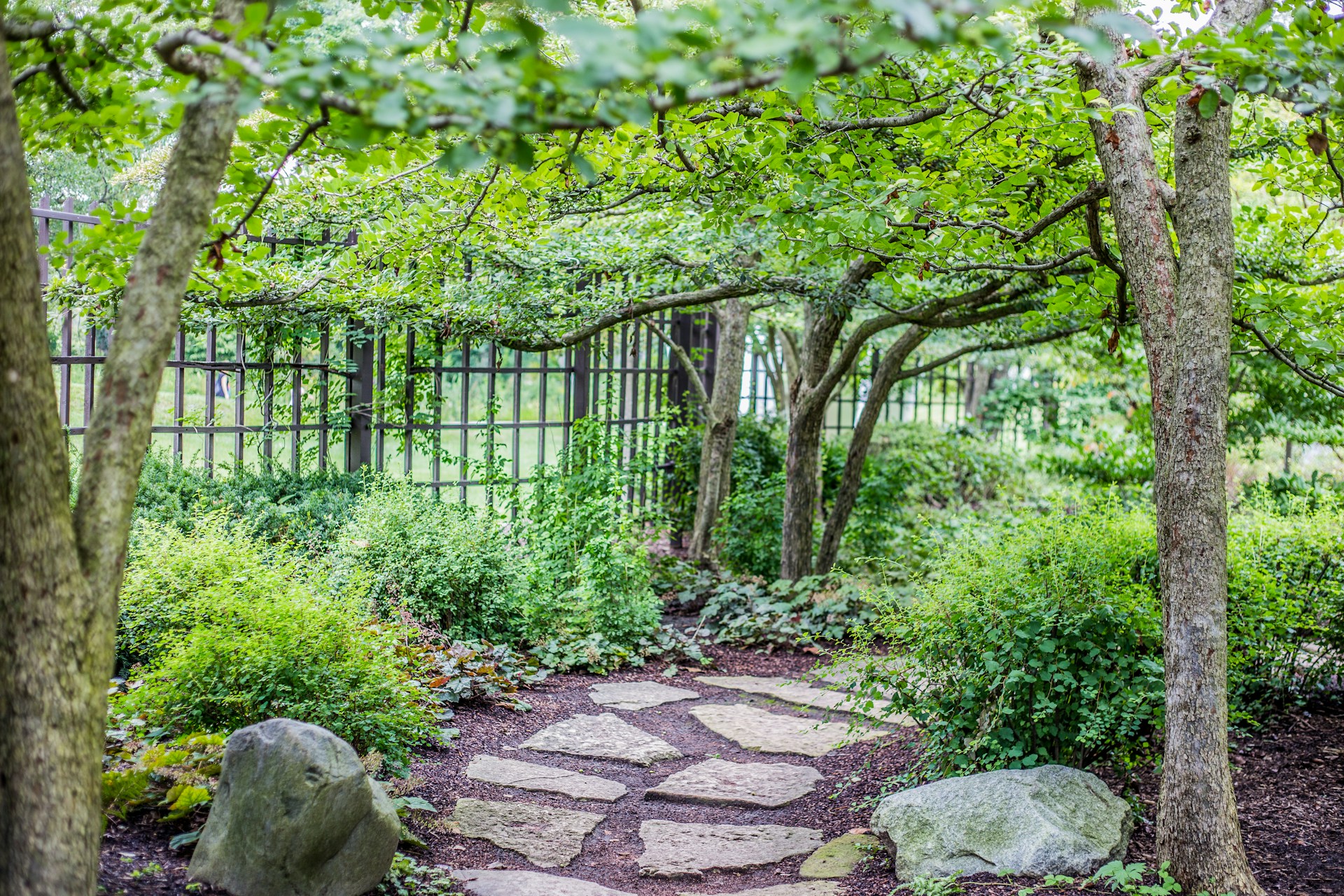 Top Benefits Of Using Stone Material In Gardens