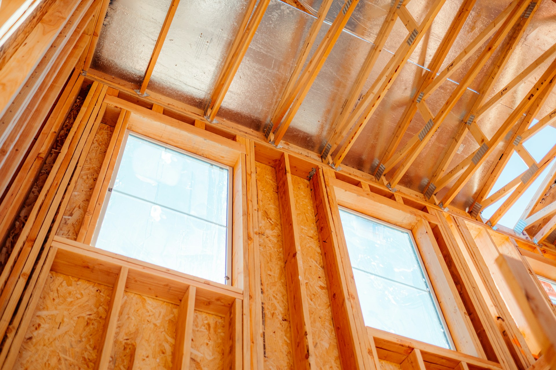 How to Identify Home Construction Material That Won’t Warp