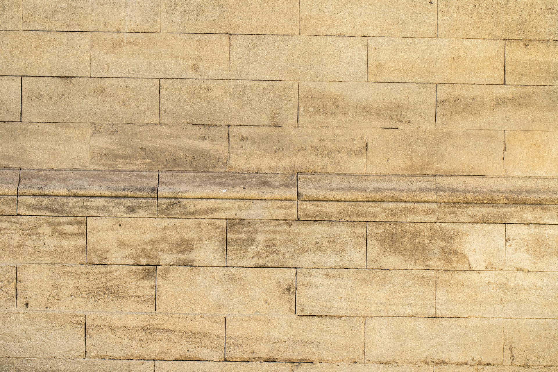 Why Concrete Block Walls Crack at Winter’s End