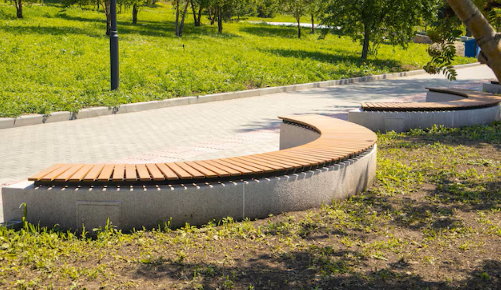 Tips for Creating Curved Concrete Block Edges That Stay in Place