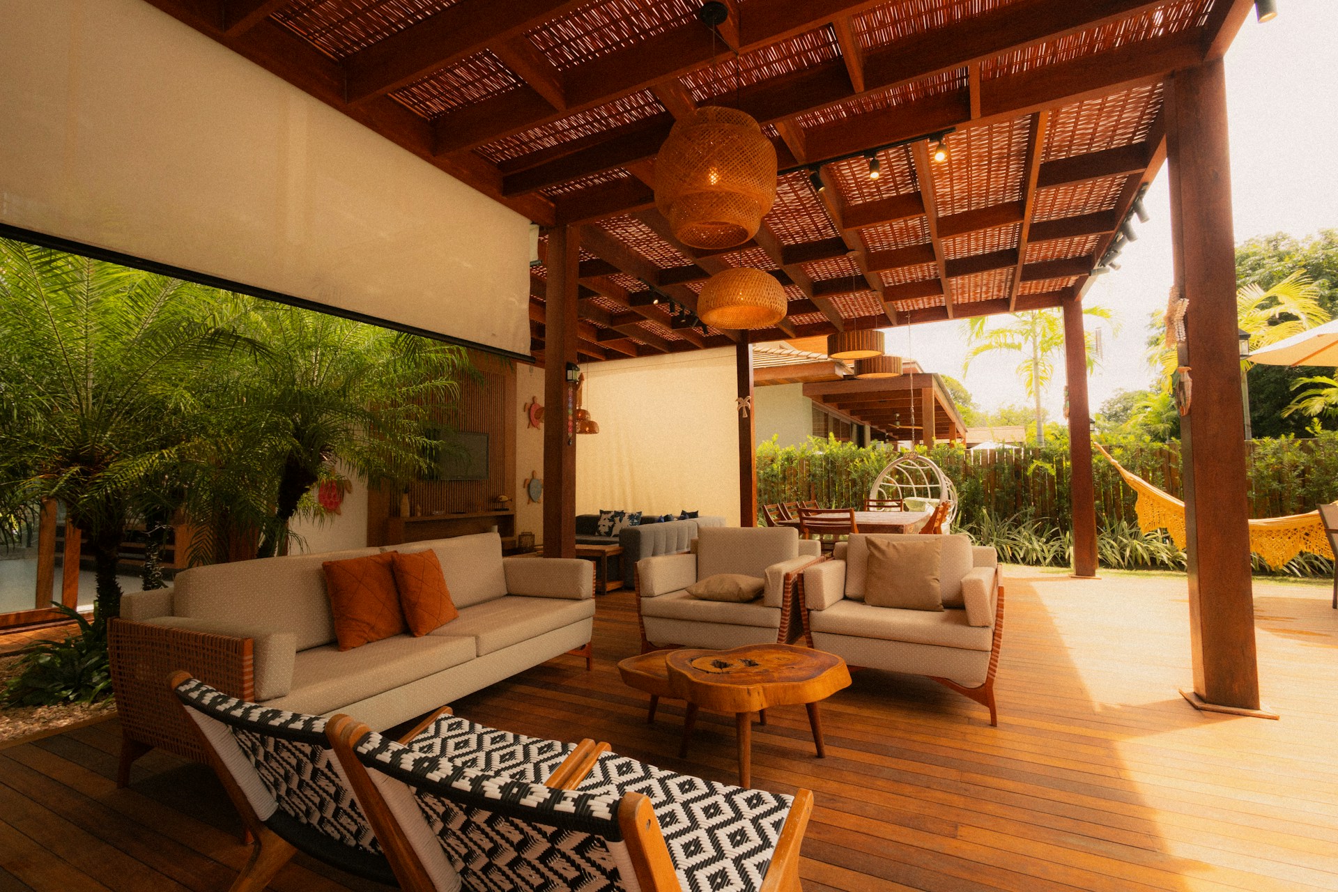 Planning an Outdoor Living Supply List for Los Angeles Yards
