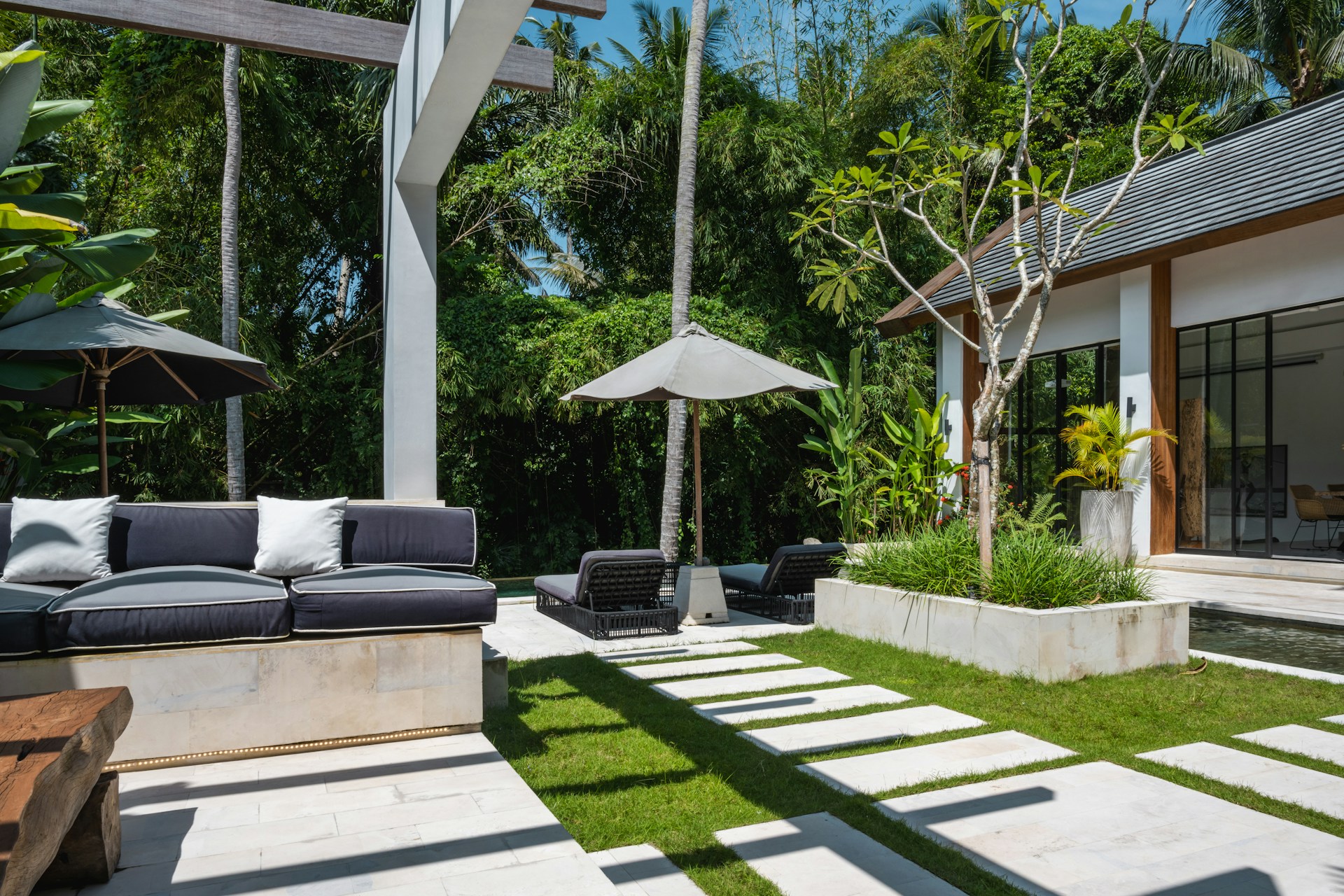When Concrete Garden Blocks Beat Wood for Raised Beds