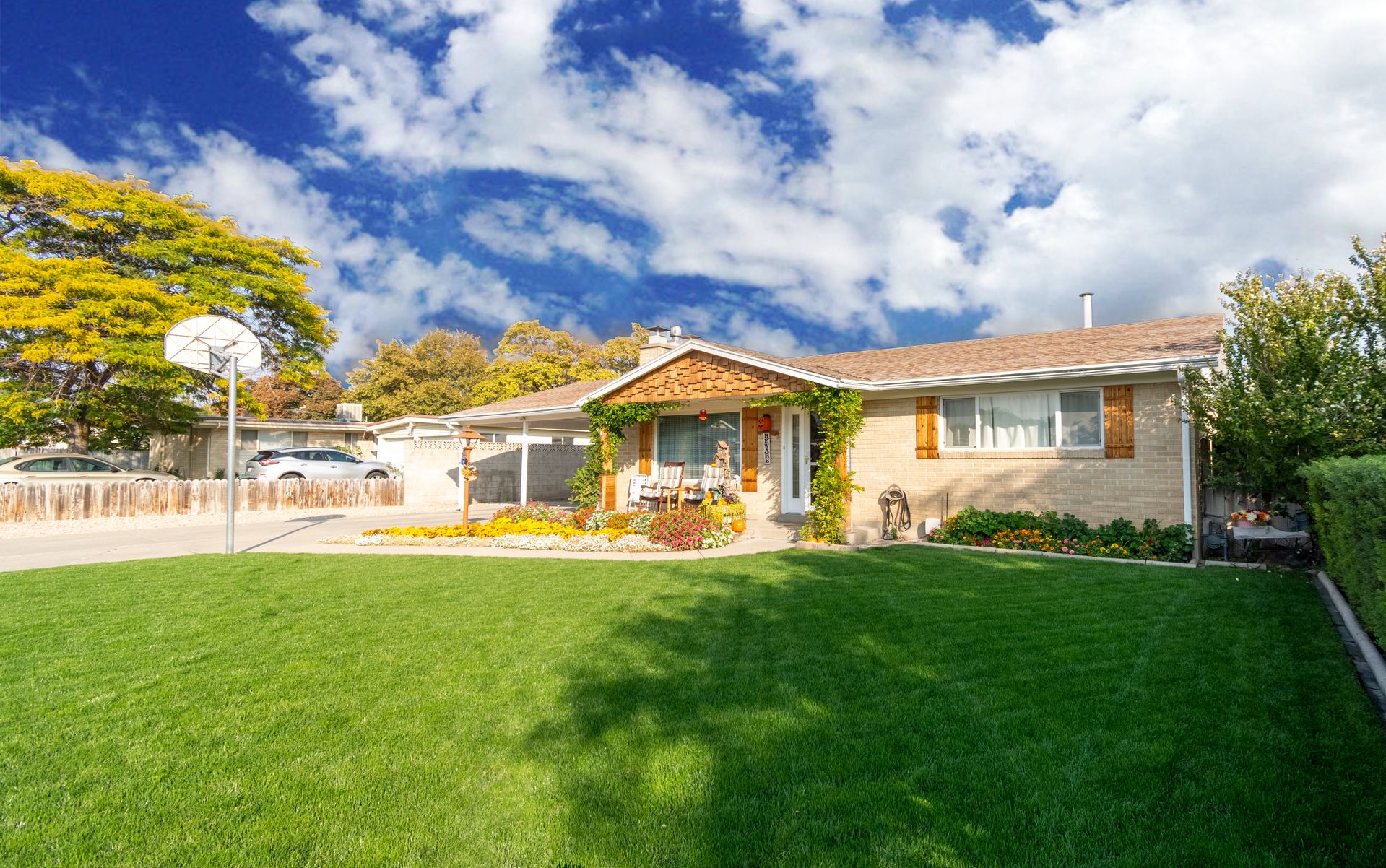 Question-Based: Is Artificial Turf Right for Los Angeles Front Yards?
